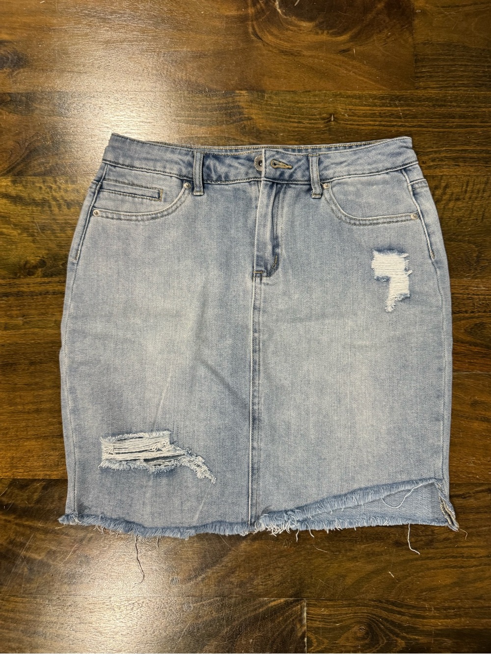 Juniors XS Tractr Light Blue Distressed Denim Mini Skirt